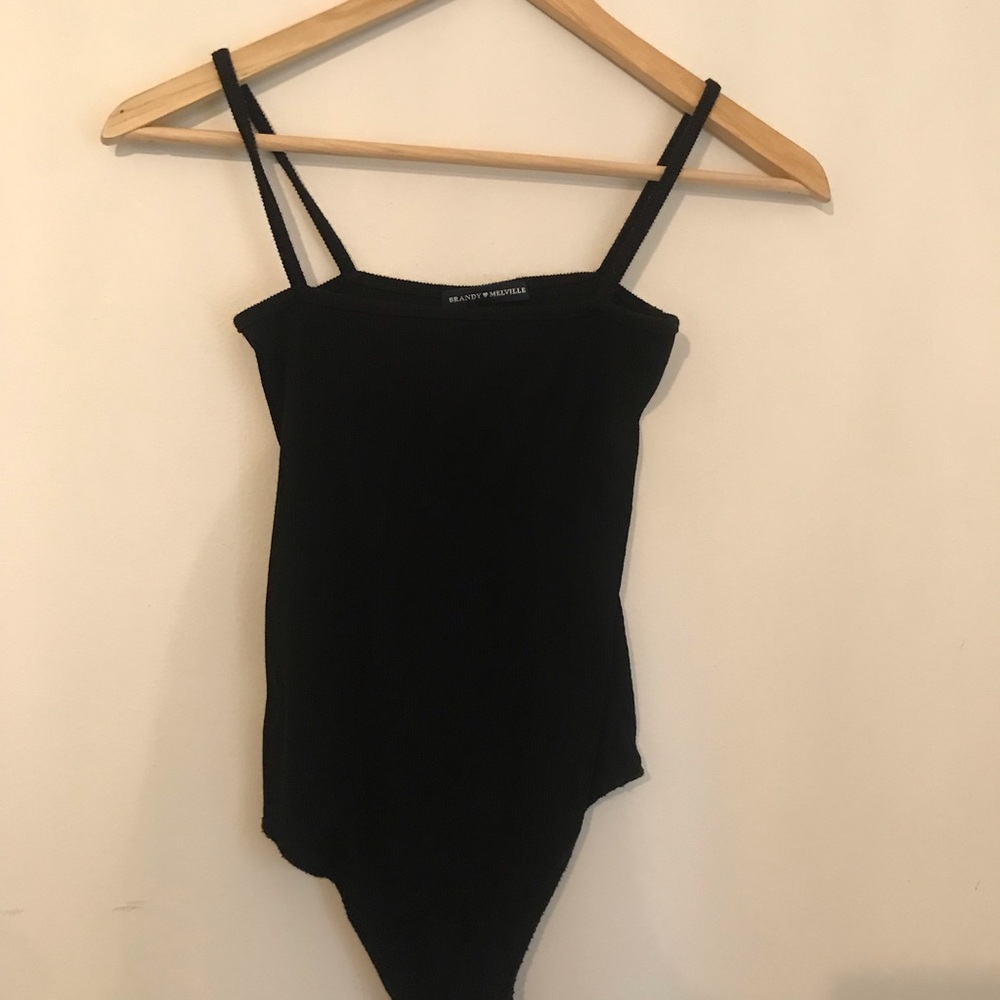 NWOT Brandy Melville Ribbed bodysuit